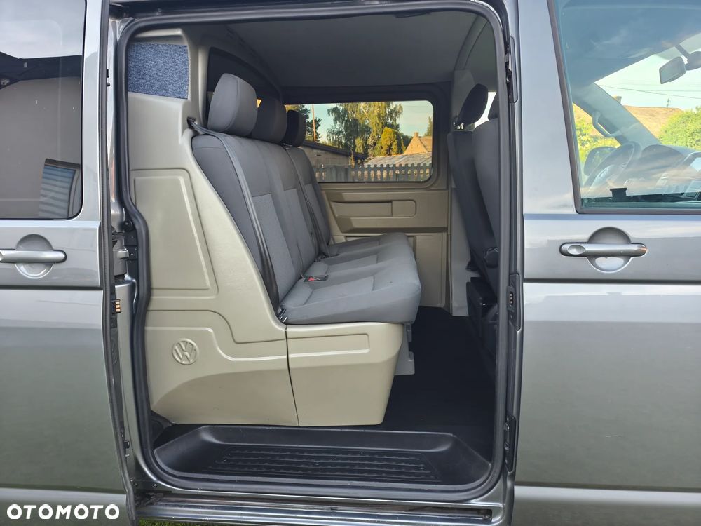 Volkswagen Transporter - 18