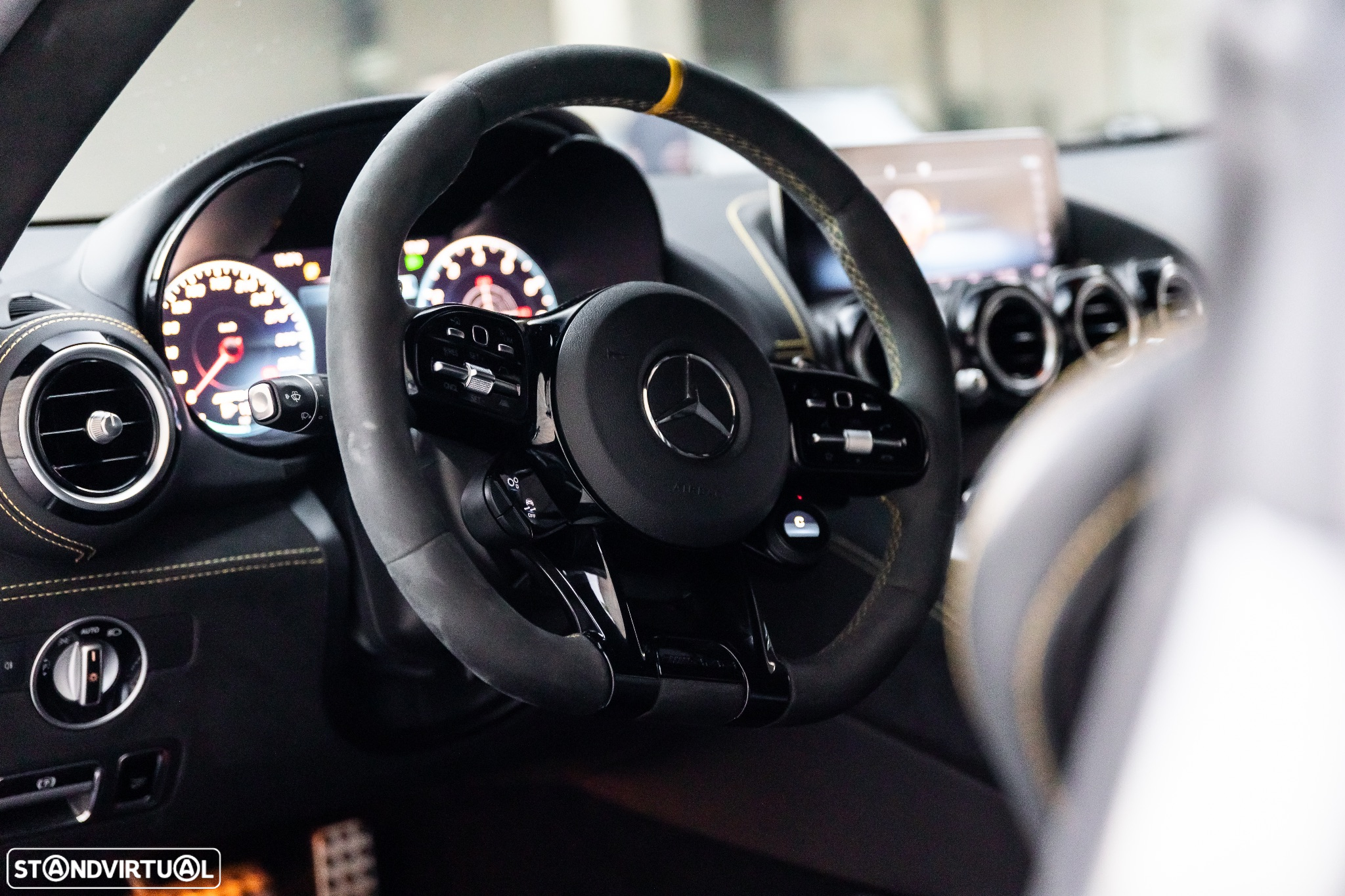 Mercedes-Benz AMG GT R - 26