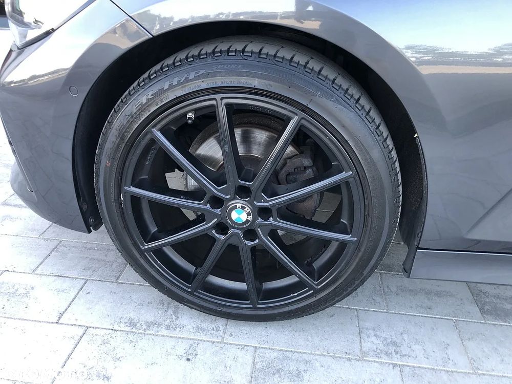 BMW Seria 3 320d Sport Line - 36