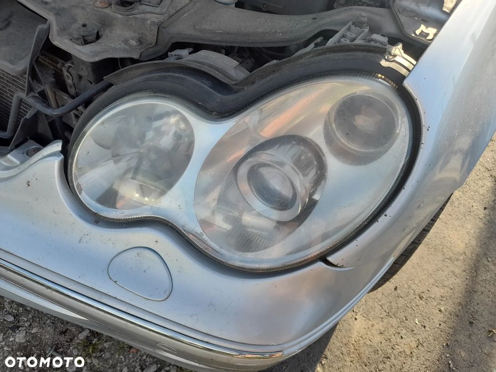 Lampa przednia lewa lewy przód Mercedes Klasa C W203 Xenon - 1