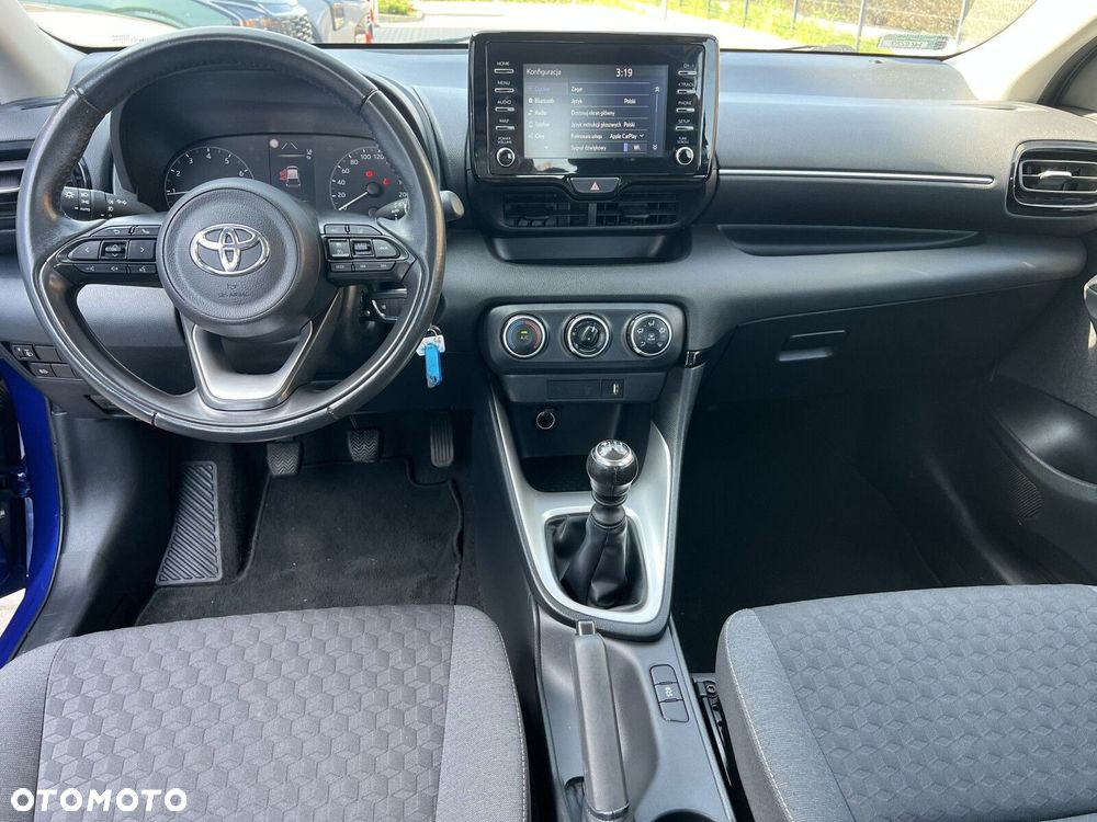 Toyota Yaris - 10