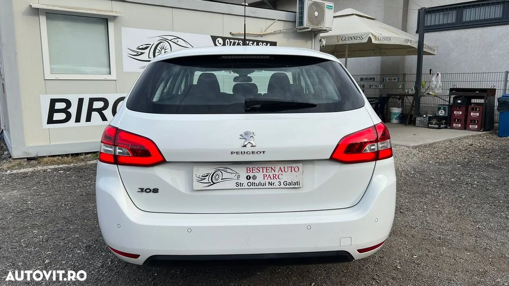 Peugeot 308 - 33