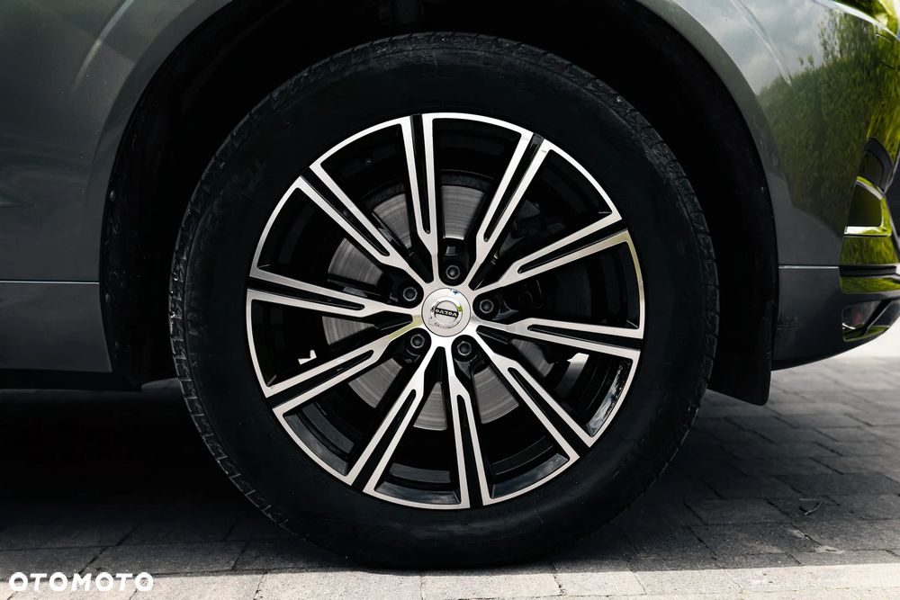Volvo XC 60 D5 SCR AWD Inscription - 12