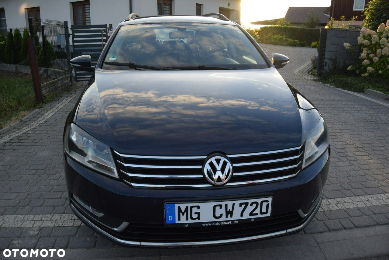 Volkswagen Passat Variant 2.0 Blue TDI SCR Comfortline - 5