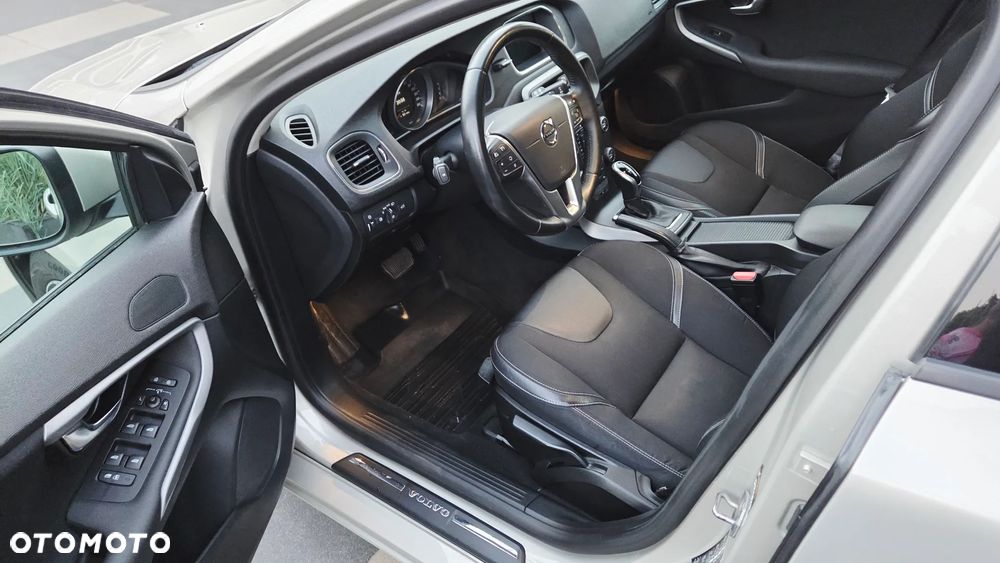 Volvo V40 D3 Drive-E SCR Kinetic - 16