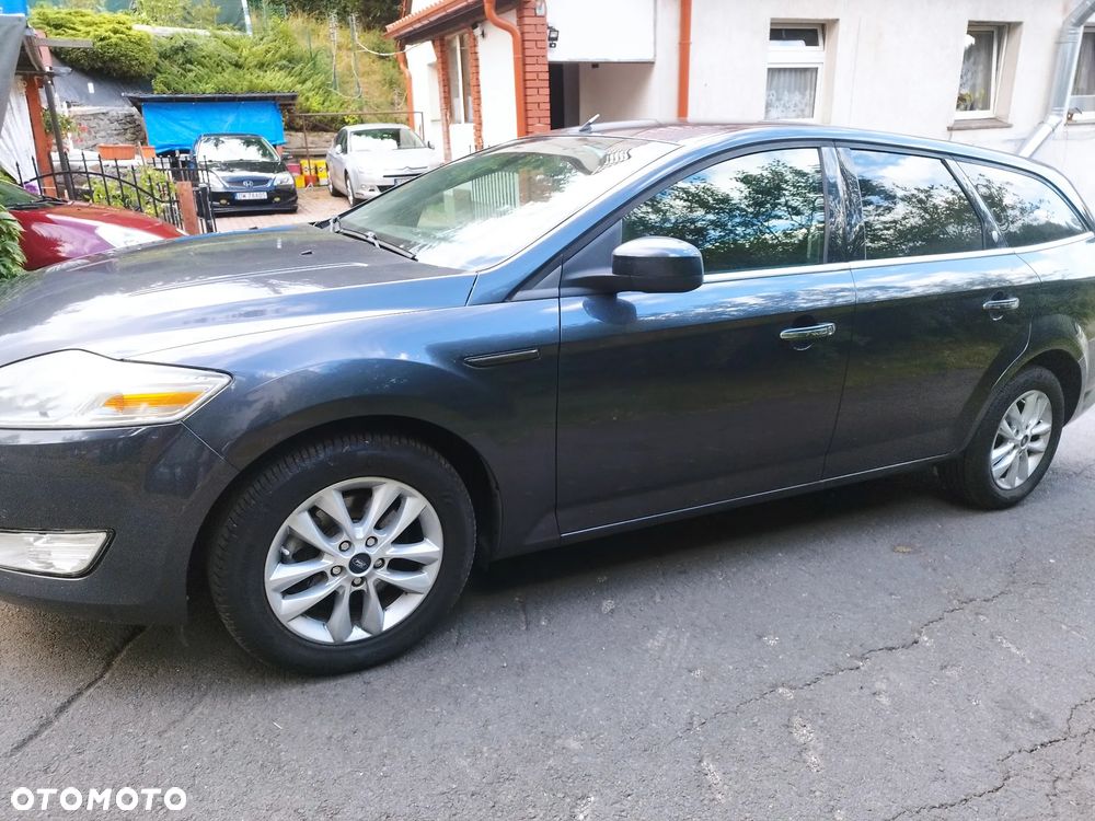 Ford Mondeo 2.0 Ghia Executive - 2