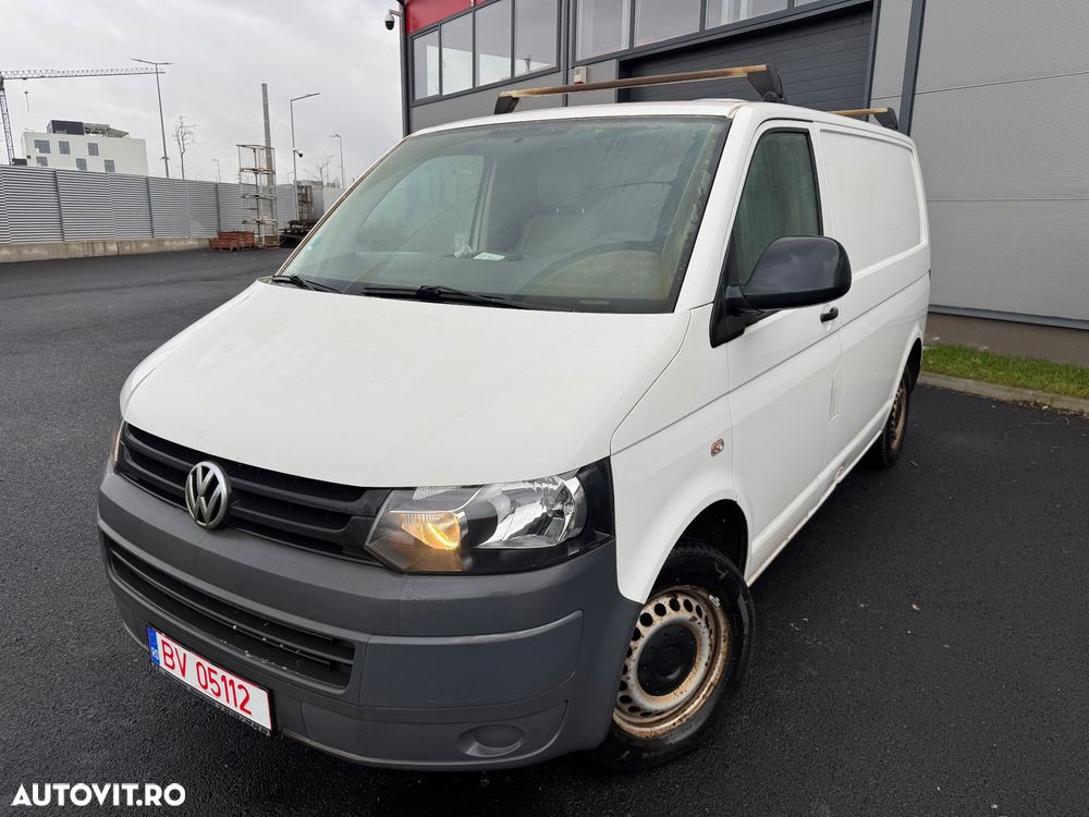 Volkswagen Transporter - 1