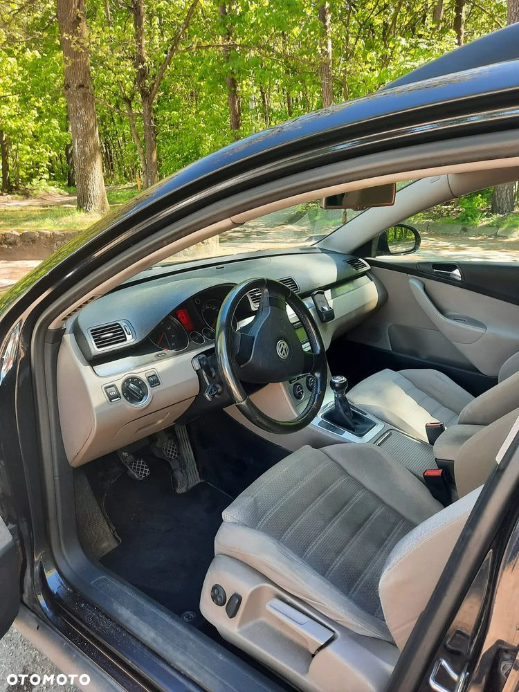 Volkswagen Passat Variant 1.6 FSI Highline - 10