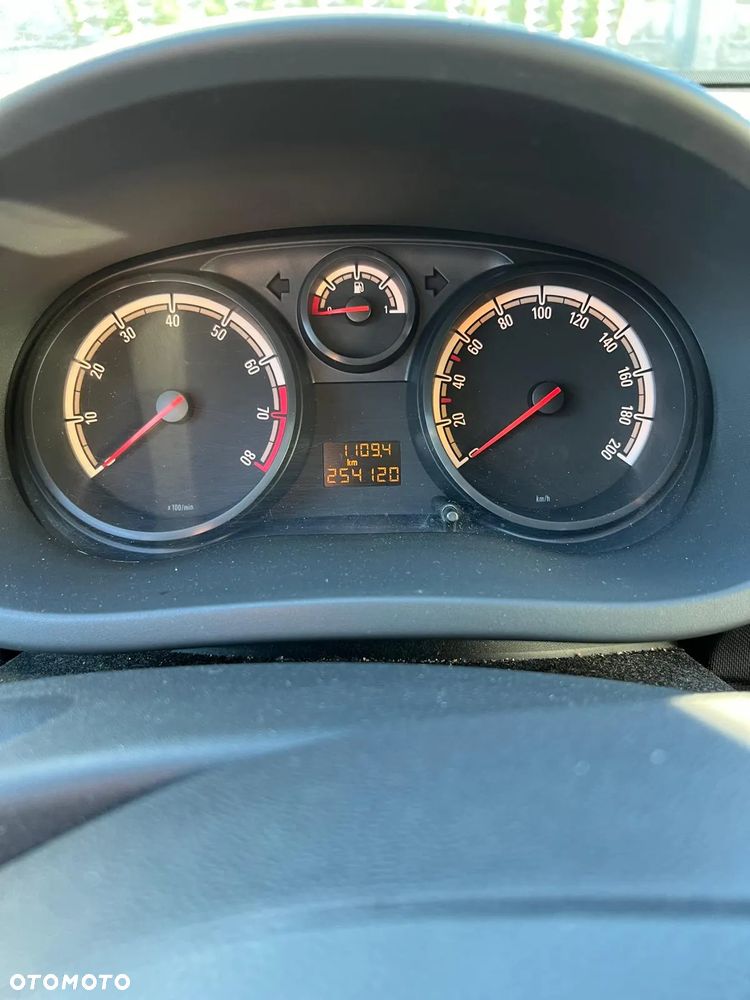Opel Corsa - 5