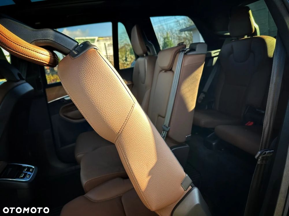 Volvo XC 90 - 20