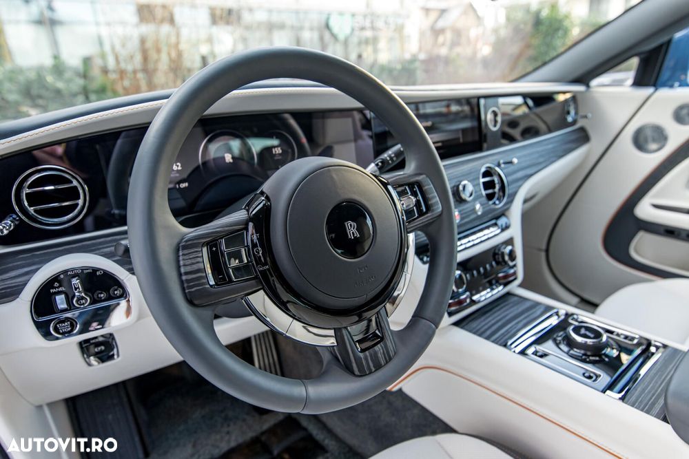 Rolls-Royce Spectre - 9