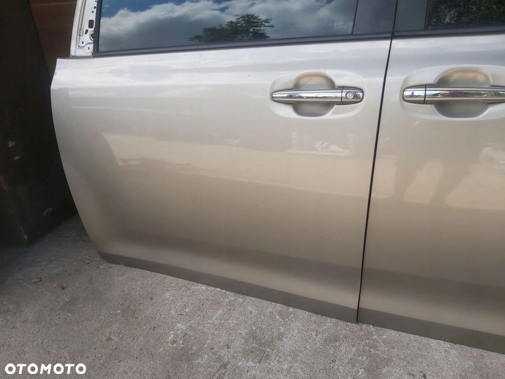 TOYOTA Sienna drzwi lewy przód lewe przednie - 3