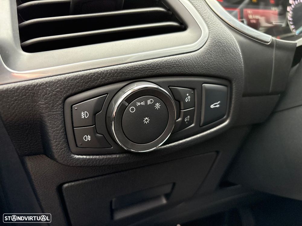 Ford S-Max 2.0 TDCi Titanium - 17