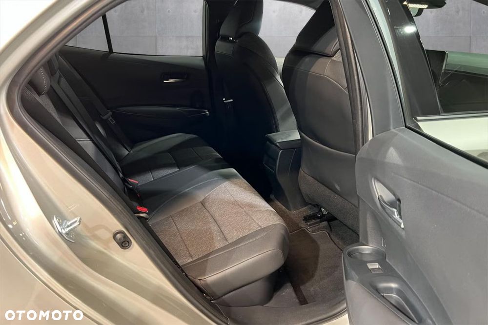 Toyota Corolla 1.8 Hybrid Trek - 22