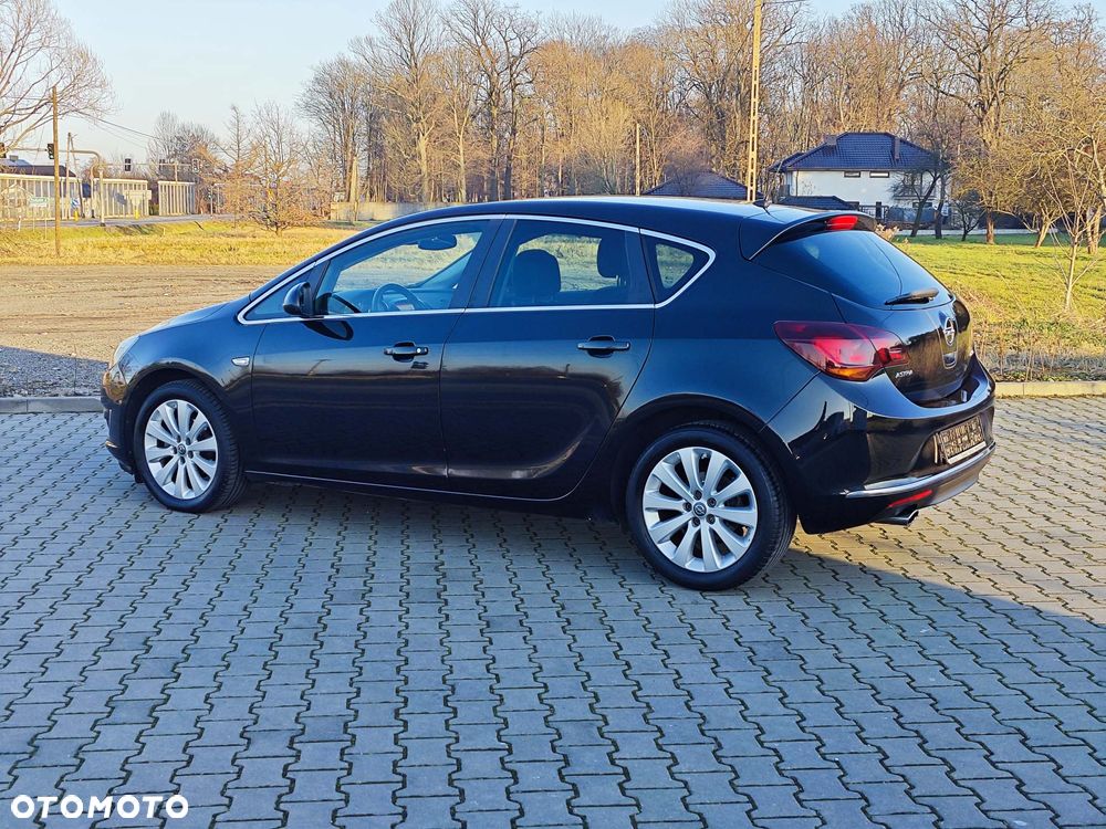 Opel Astra 1.4 Turbo Cosmo - 14