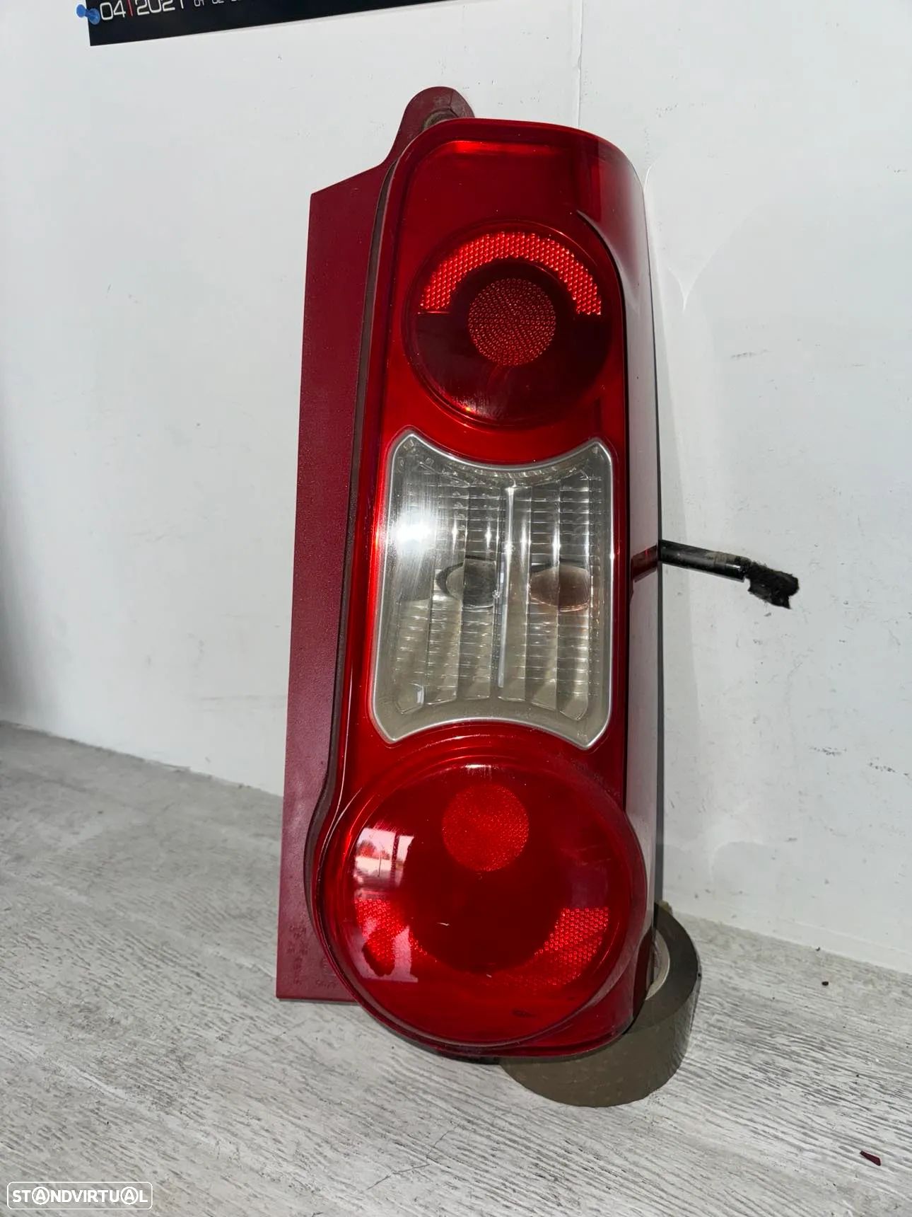 Farolim Trás Direito Peugeot Partner / Citroen Berlingo - 2008 / 2012 - 1