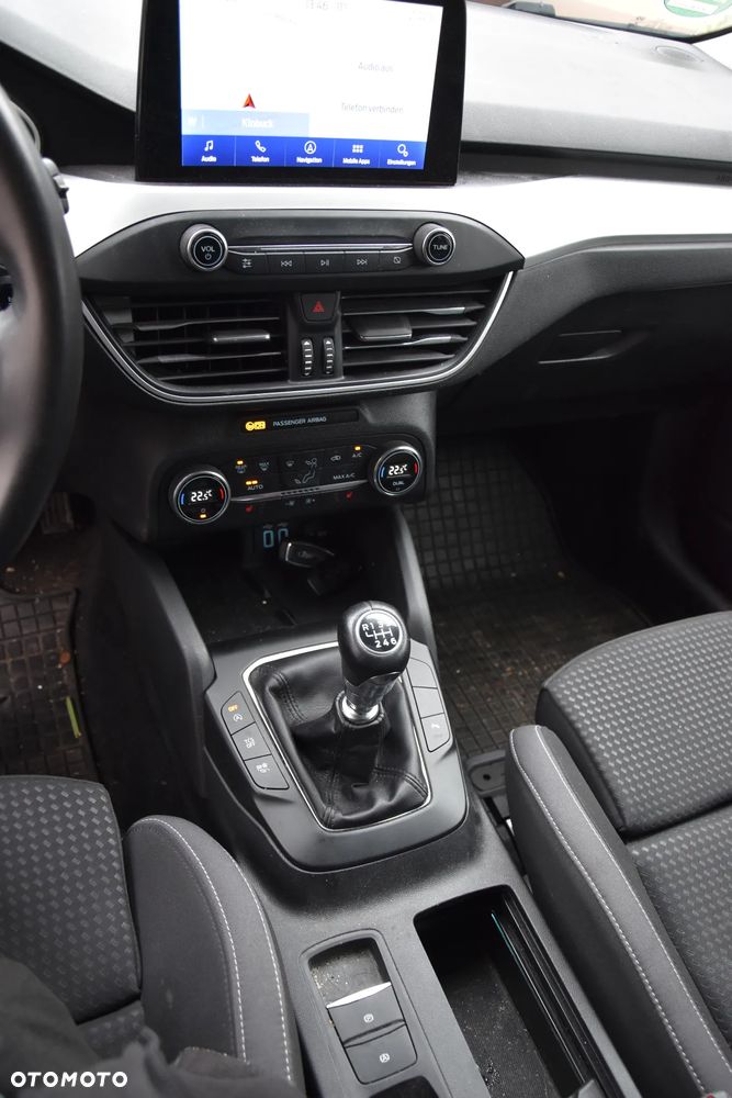 Ford Focus 1.5 EcoBlue Start-Stopp-System TITANIUM - 15