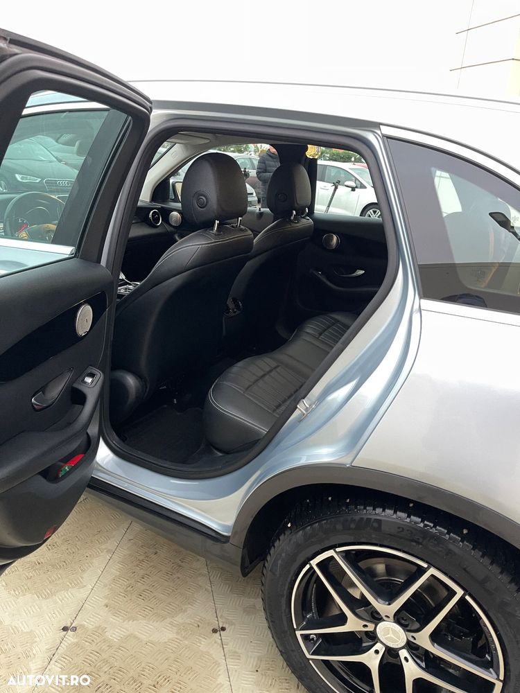 Mercedes-Benz GLC 220 d 4Matic 9G-TRONIC Exclusive - 26