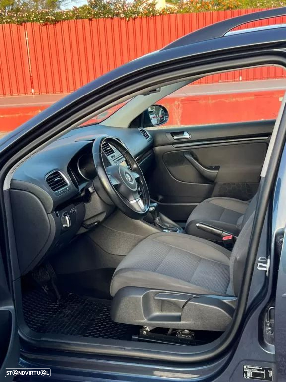 VW Golf 1.4 TSi Confortline DSG - 24