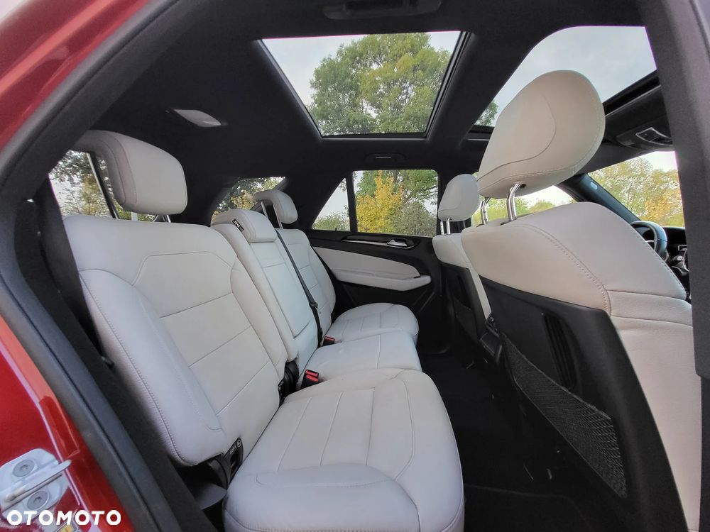 Mercedes-Benz GLE 350 d 4Matic 9G-TRONIC AMG Line - 21
