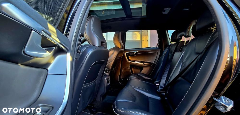 Volvo XC 60 T5 Drive-E R-Design Summum - 21