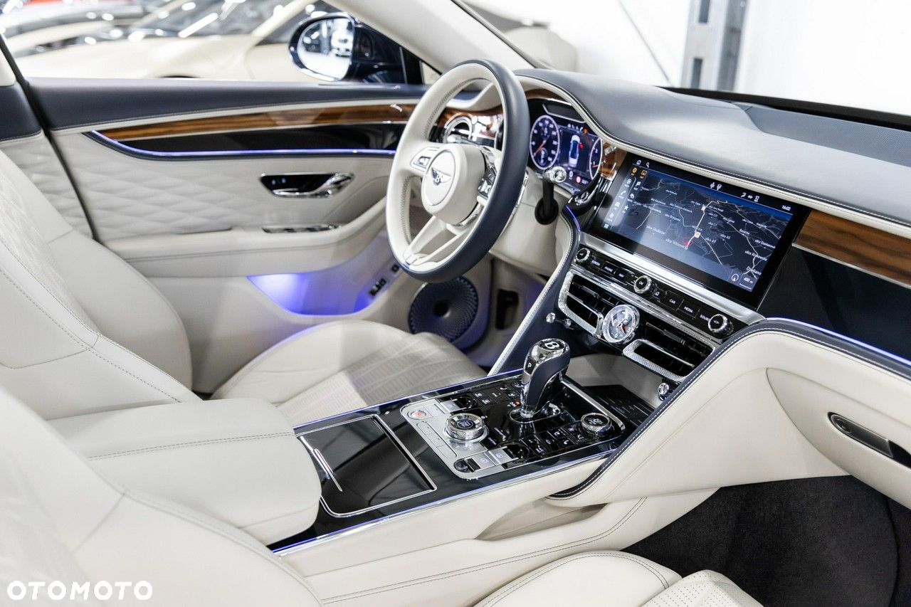 Bentley Flying Spur - 16