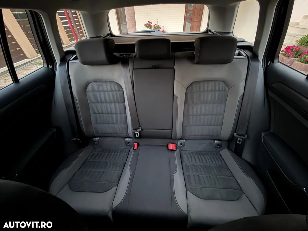 Volkswagen Golf 1.6 TDI DPF Comfortline - 27
