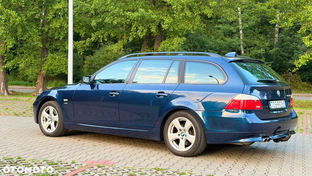 BMW Seria 5 525d - 13