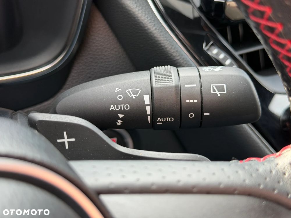 Toyota Corolla 2.0 Hybrid GR Sport - 16