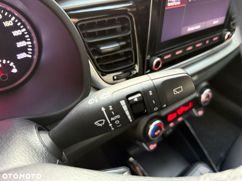 Kia Rio 1.2 L - 23