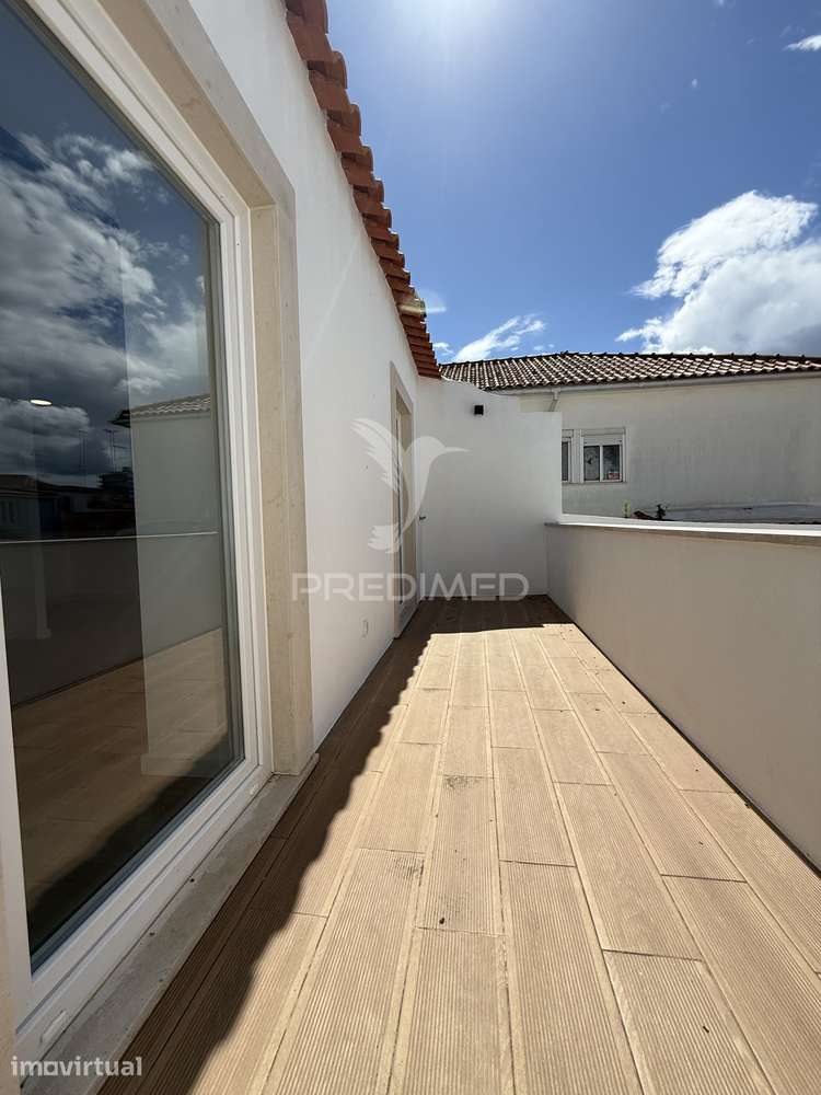 Apartamento T2 Remodelado no Centro de Santarém - Grande imagem: 5/30