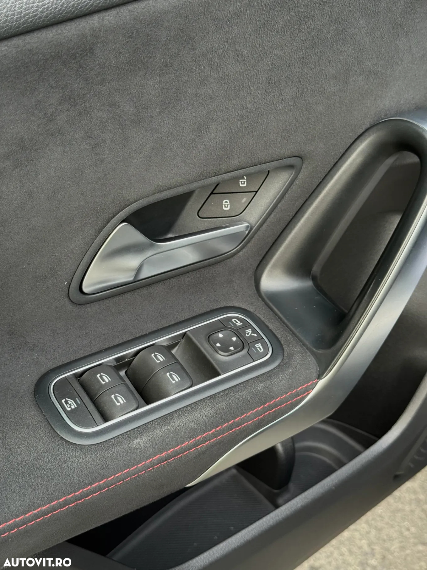 Mercedes-Benz A 180 7G-DCT AMG Line - 26