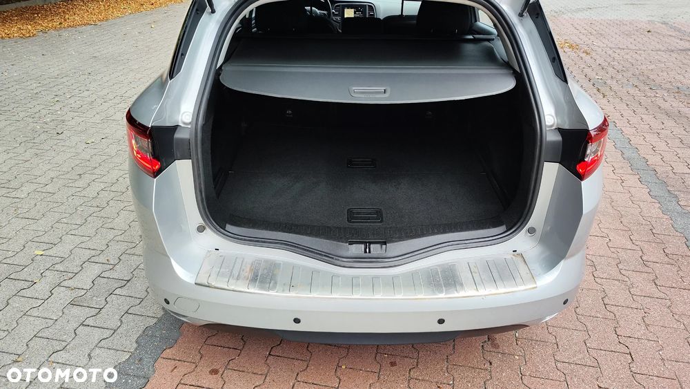 Renault Megane ENERGY TCe 100 EXPERIENCE - 9