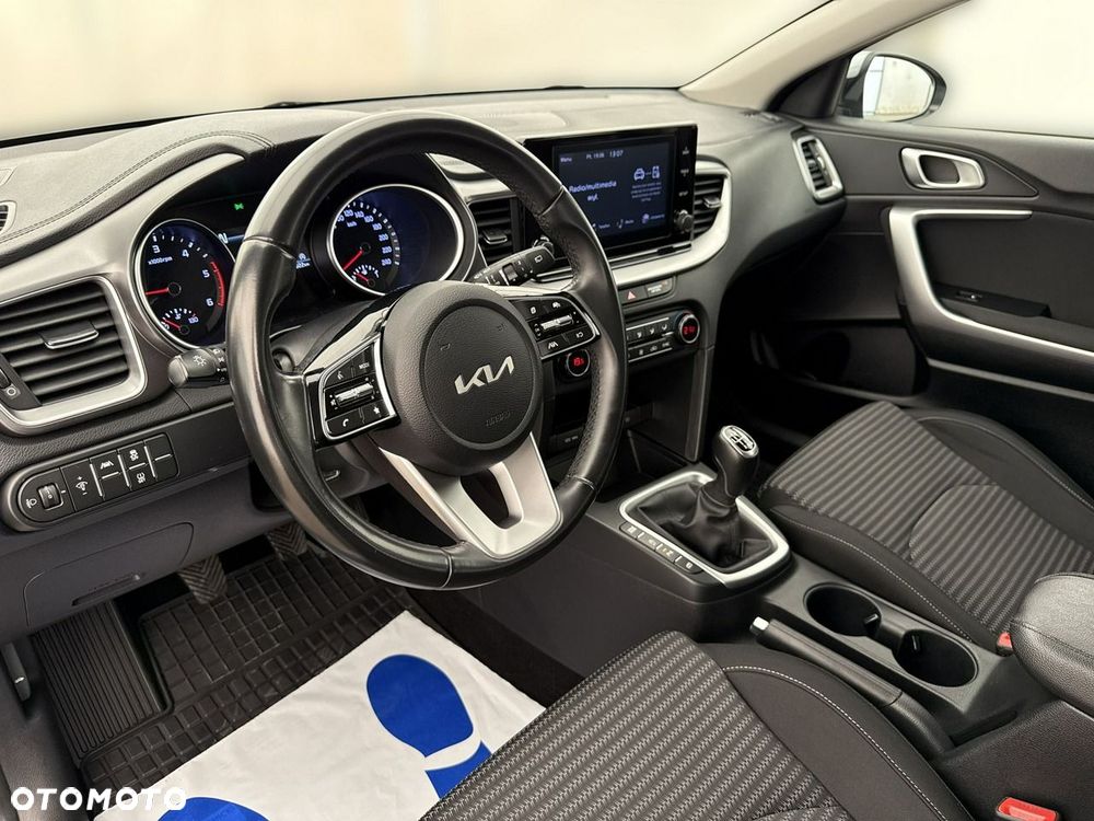 Kia Ceed - 14