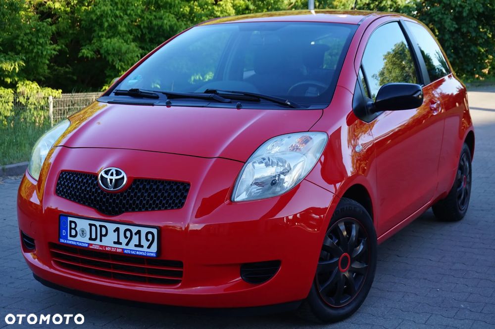 Toyota Yaris - 1