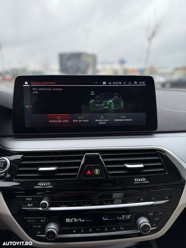 BMW Seria 5 530e Aut. Luxury Line - 16