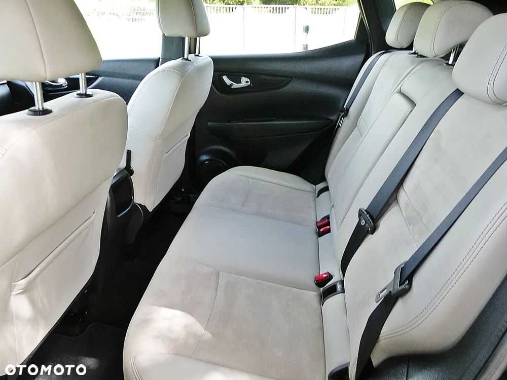 Nissan Qashqai 1.6 dCi Xtronic TEKNA+ - 22
