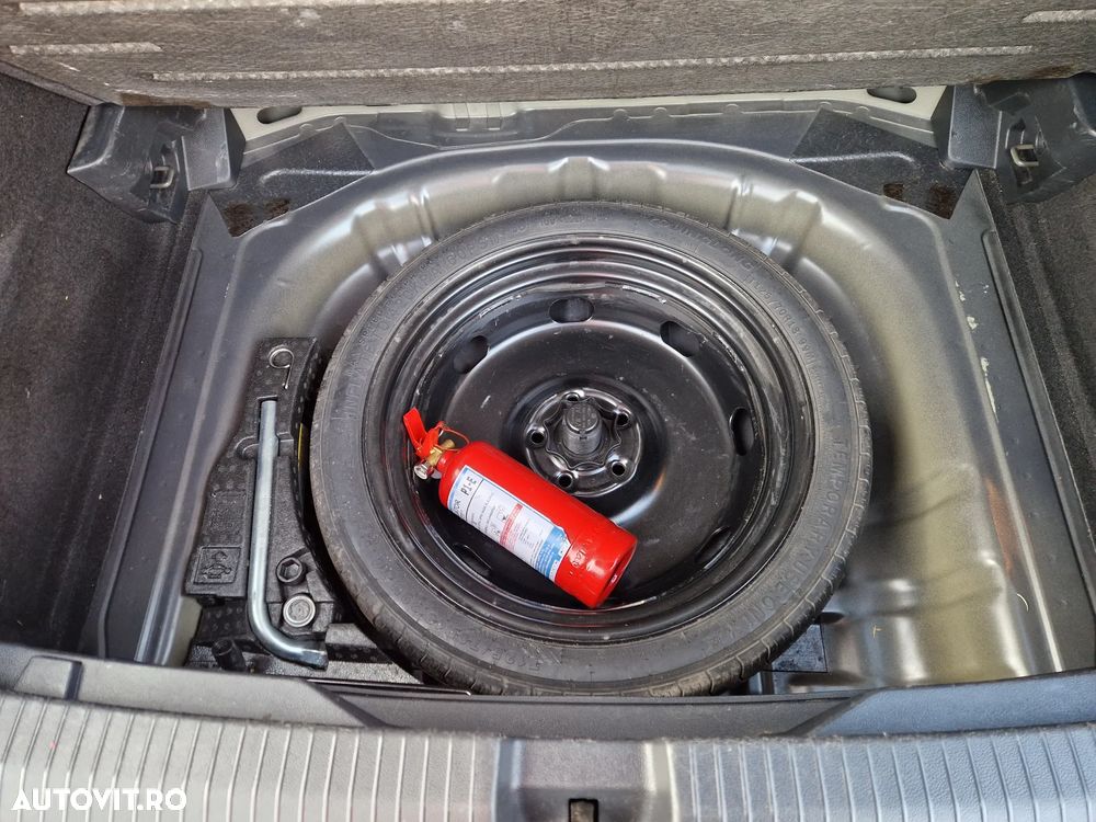 Volkswagen T-Roc 2.0 TDI DSG Design - 35