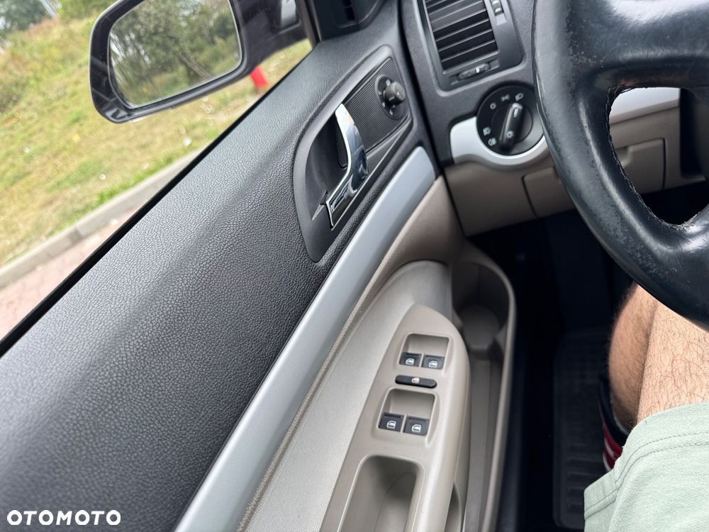 Skoda Octavia 1.6 FSI Elegance - 21