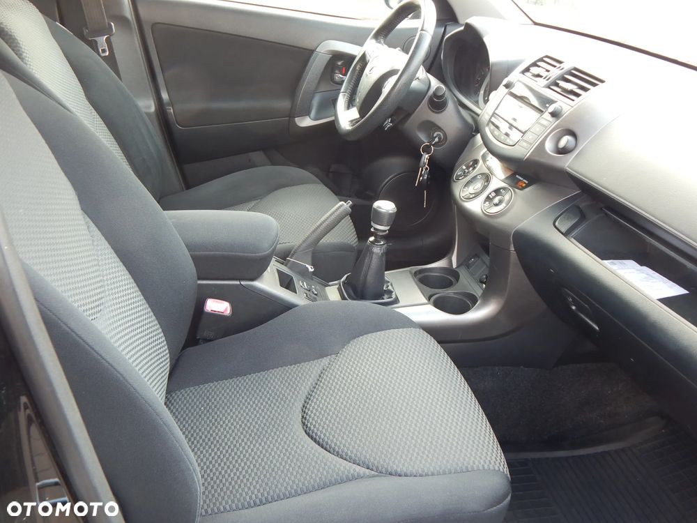 Toyota RAV4 2.2 D-4D 4x4 Life - 13