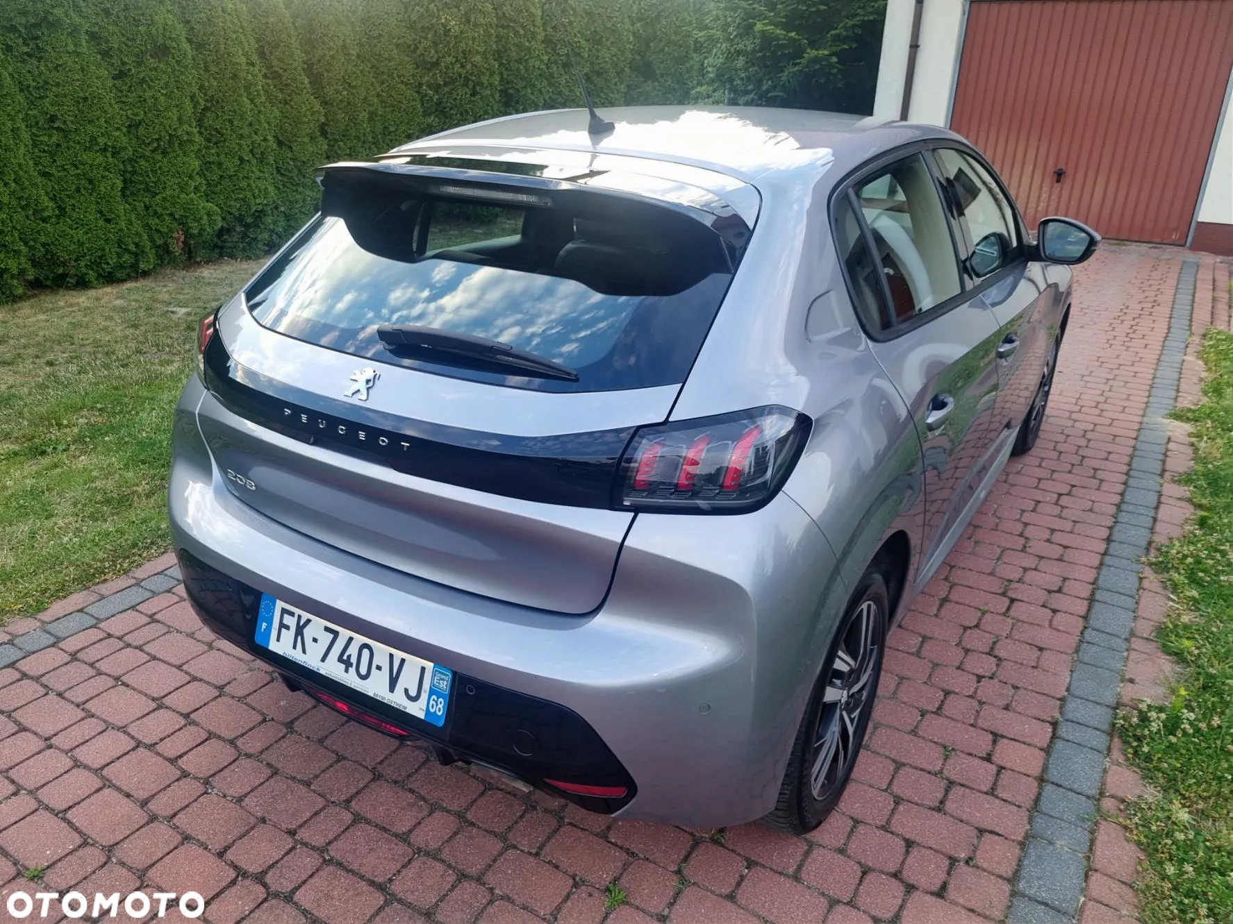 Peugeot 208 1.2 PureTech GT Line S&S EAT8 - 12