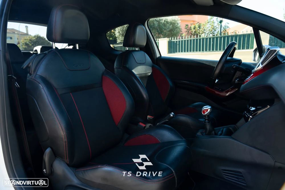 Peugeot 208 1.6 THP GTi - 11
