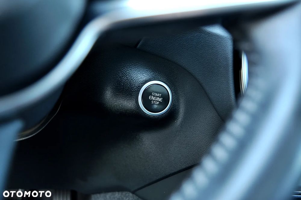 Volvo XC 40 D3 Momentum Pro - 32