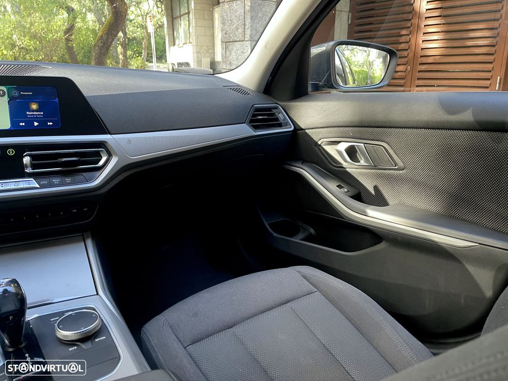 BMW 330 e Corporate Edition Auto - 17