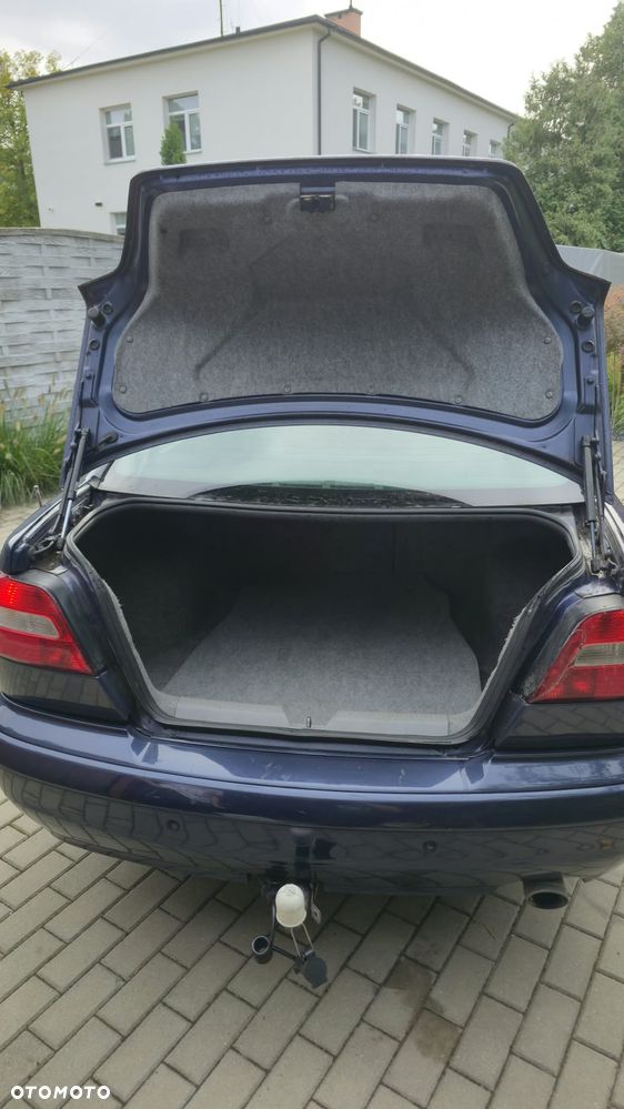 Volvo S40 2.0 - 18