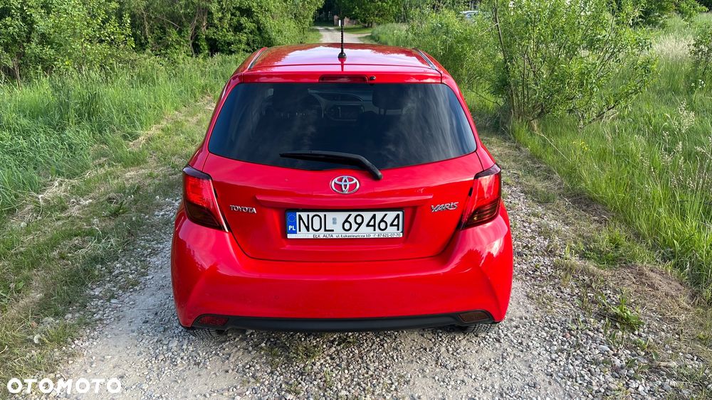 Toyota Yaris 1.33 Premium - 6