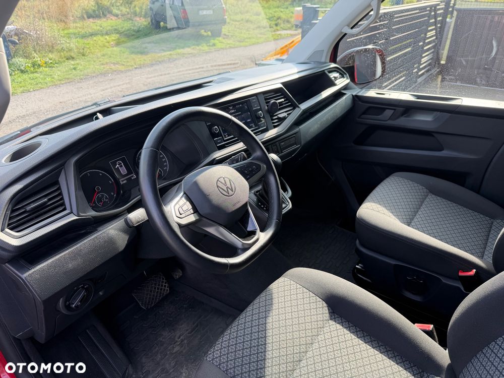Volkswagen Multivan - 14