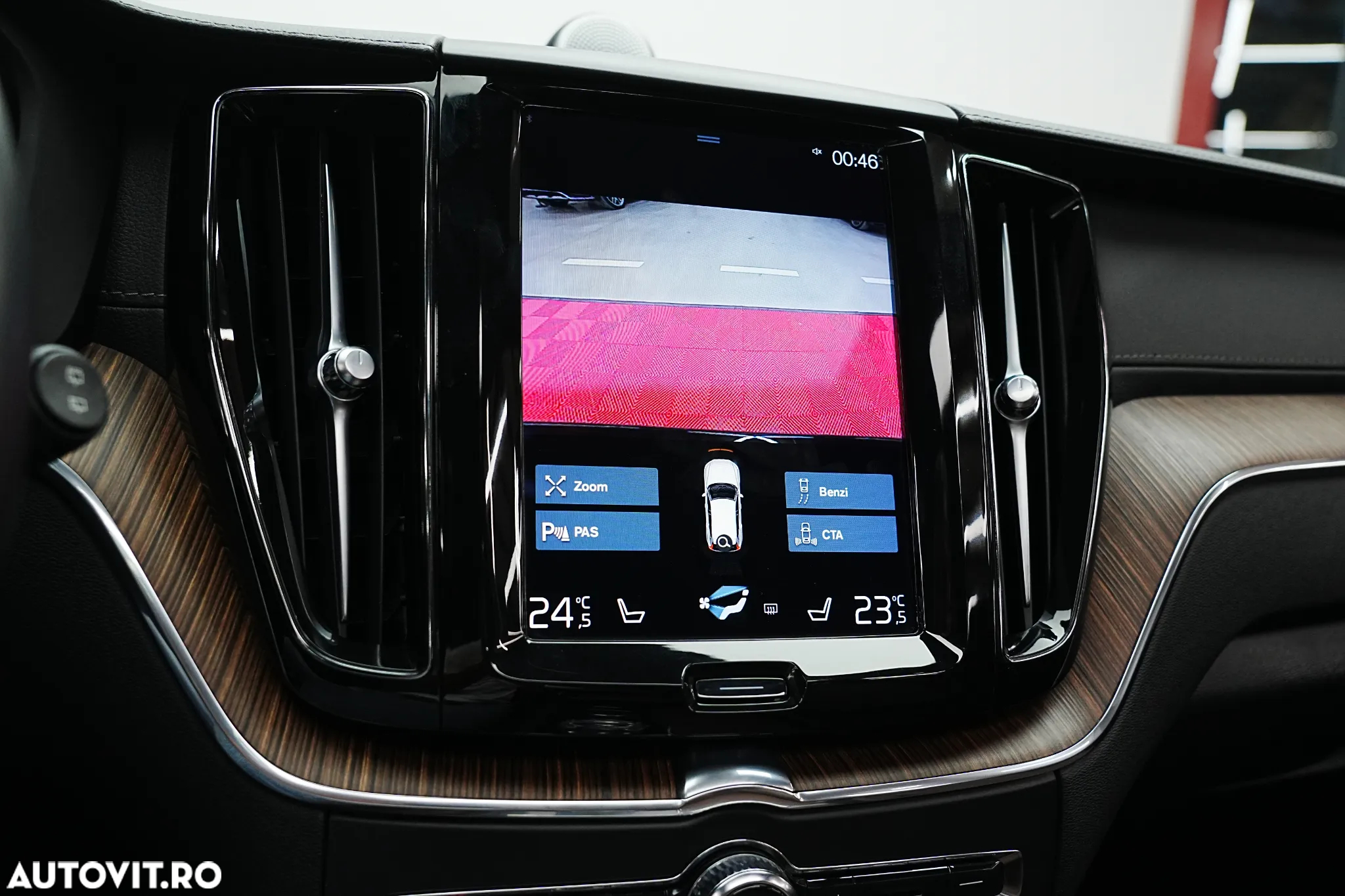 Volvo XC 60 Recharge T6 Twin Engine eAWD Inscription Expression - 24
