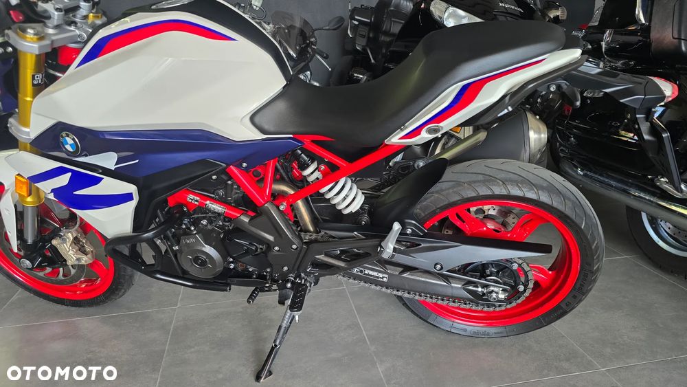 BMW G - 9