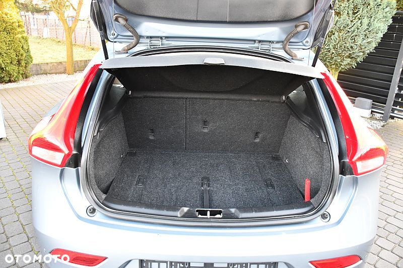 Volvo V40 T3 Drive-E Momentum - 25